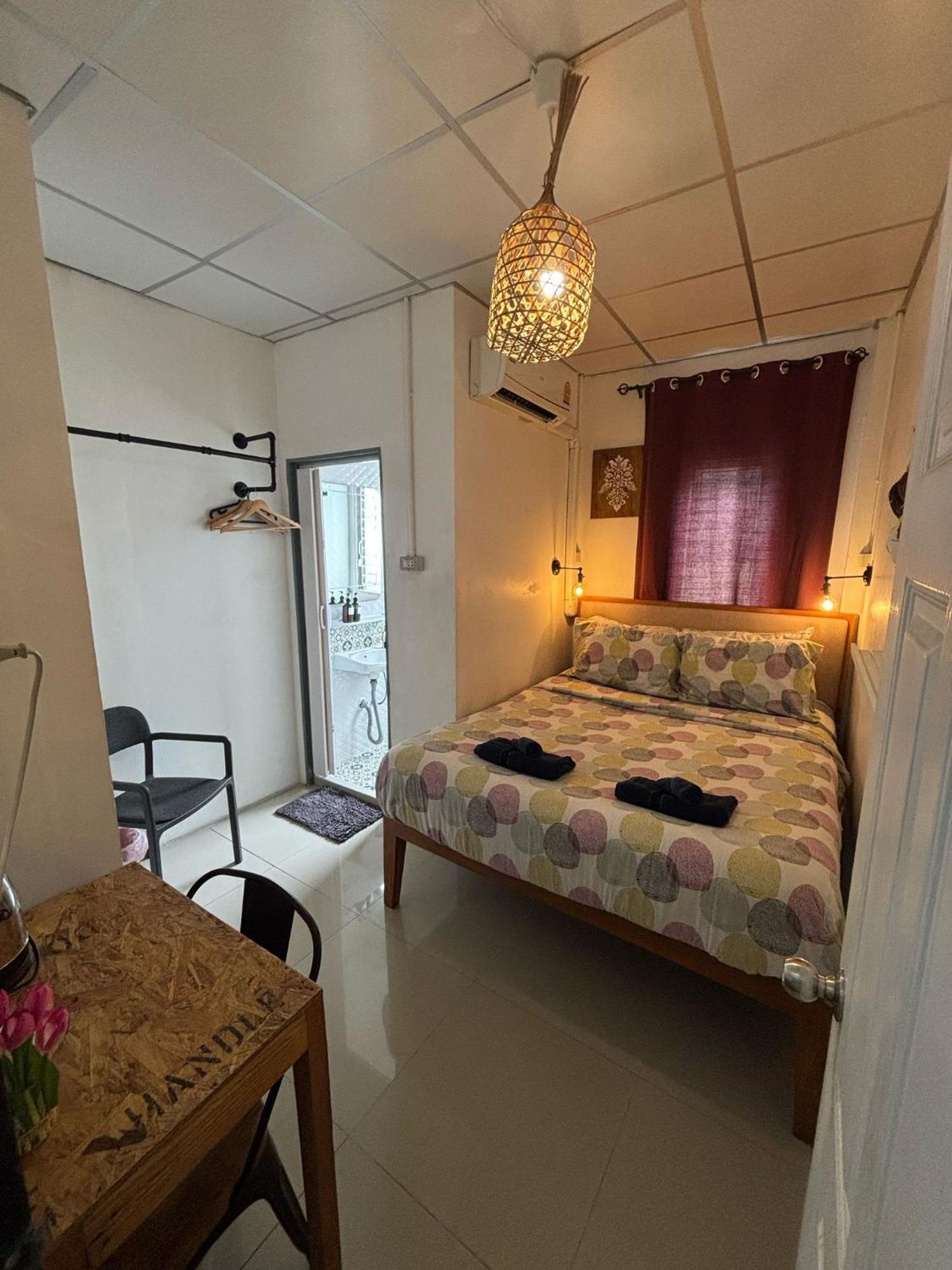 La Hotel Bangkok